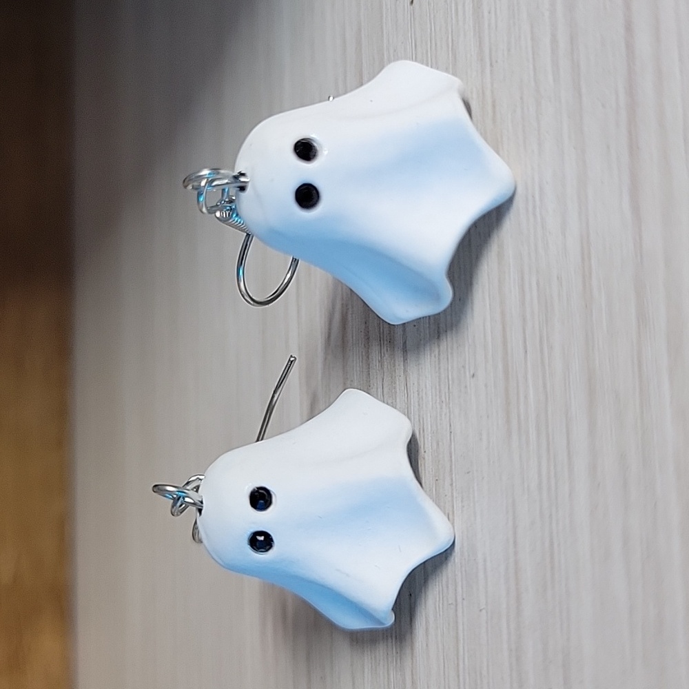 🔥LAST PAIR🔥 Cute Ghost Earrings